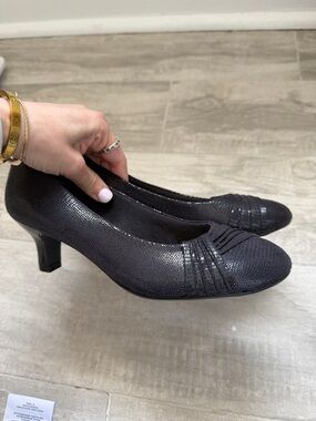 Abella Black Women's Slip-On Comfort Ballet Flats -  NEVER WORN size 6